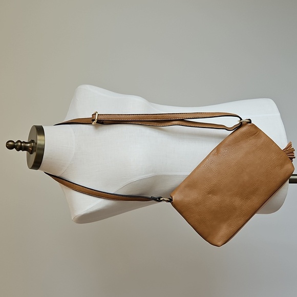 Kelly  & Katie Crossbody Purse - Picture 2 of 5